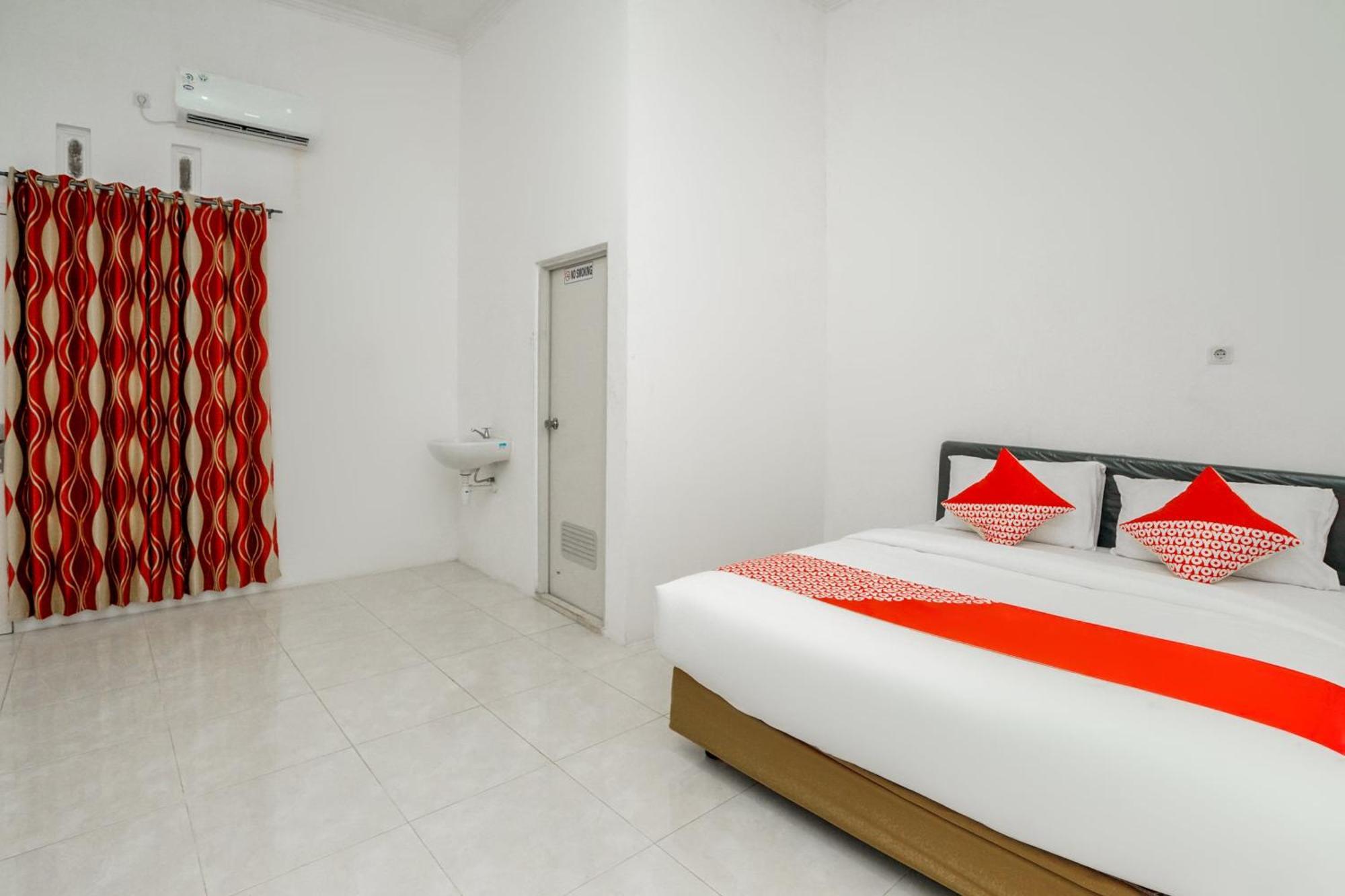 Oyo 2489 Choco 88 Residence Probolinggo Kültér fotó