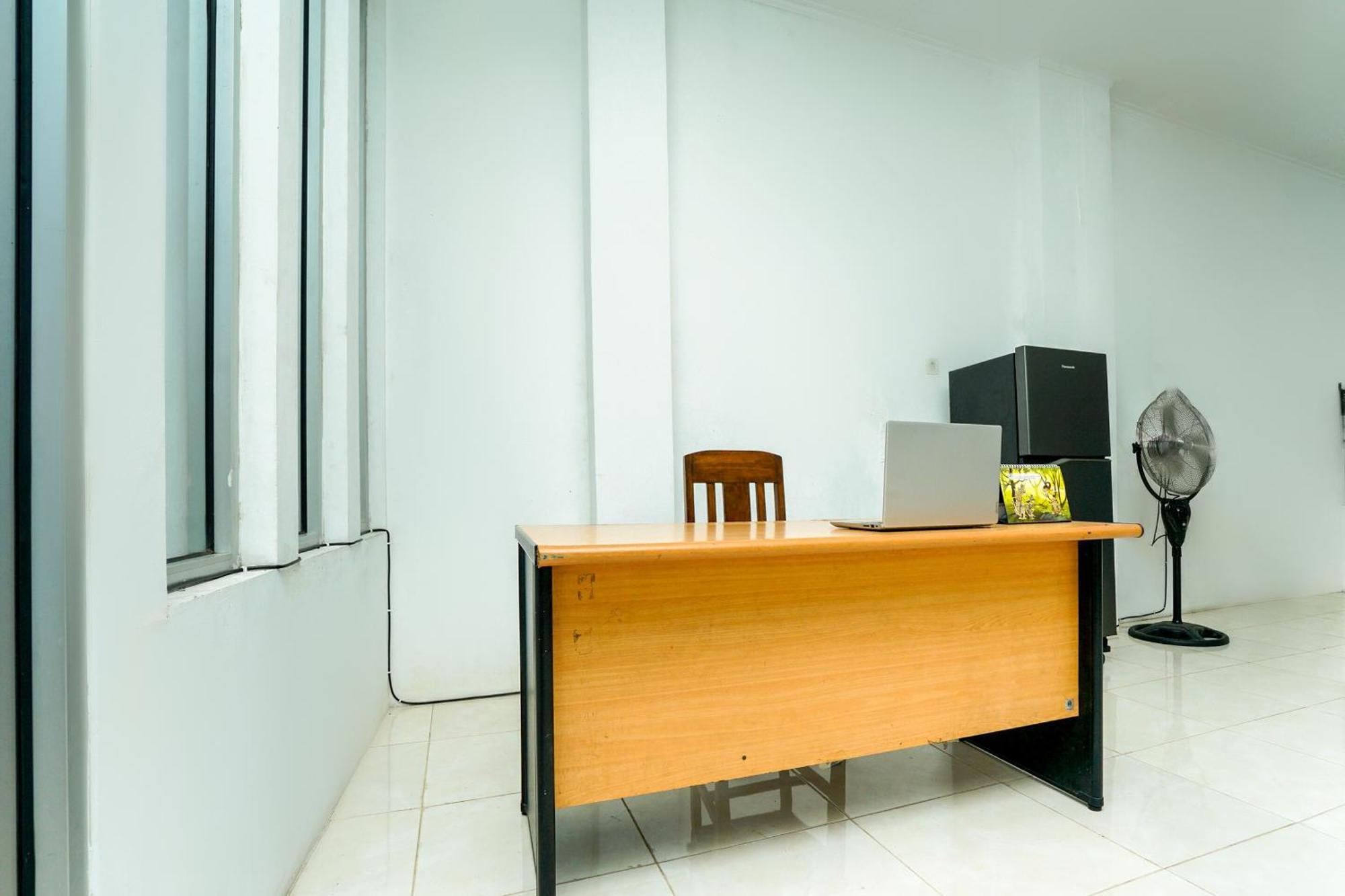 Oyo 2489 Choco 88 Residence Probolinggo Kültér fotó